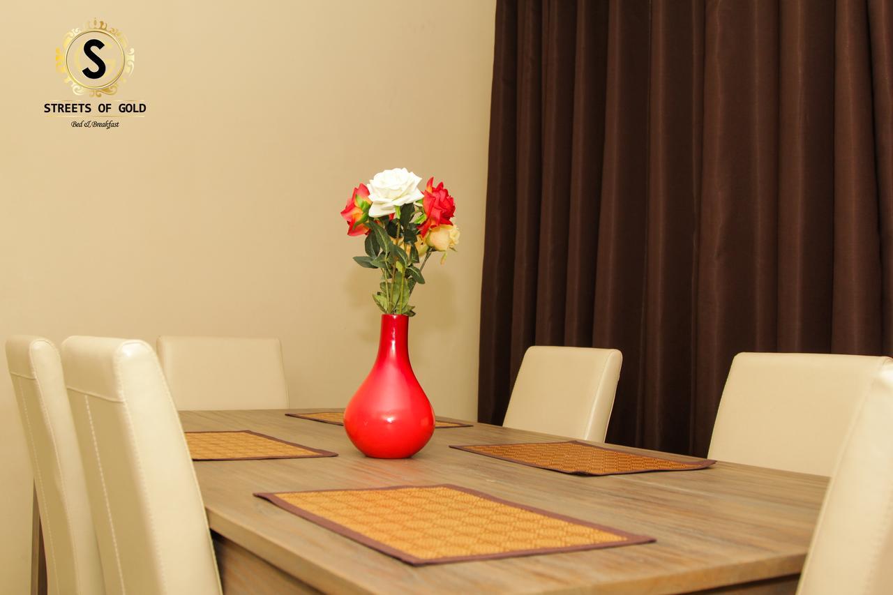 Streets Of Gold Guest House Габороне Екстериор снимка