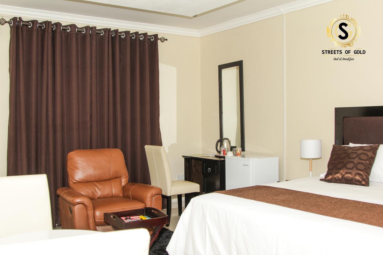 Streets Of Gold Guest House Габороне Екстериор снимка